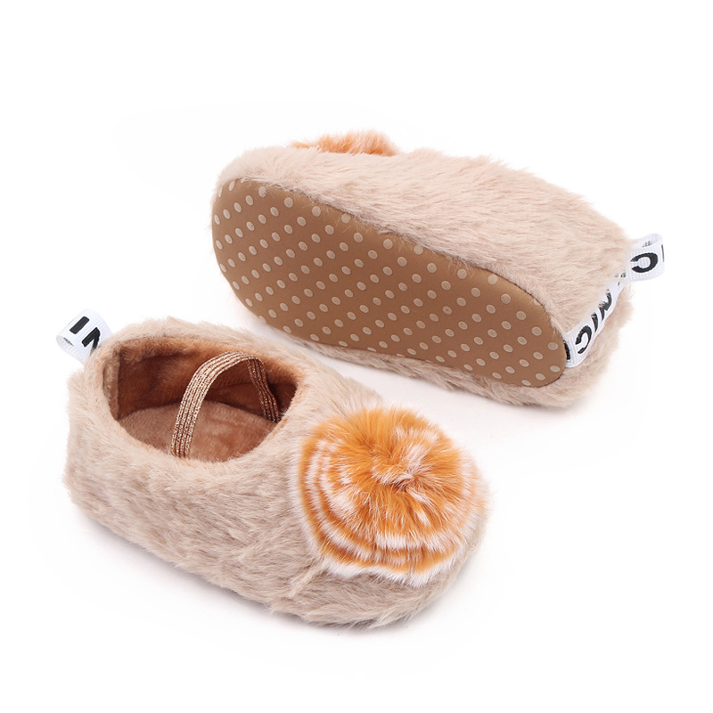 For babies aged 0-1, there are cute cotton shoes. For girls, there are suede princess shoes, shallow elastic cotton shoes, and fluffy shoes for girls. The size is 2750 pic 4