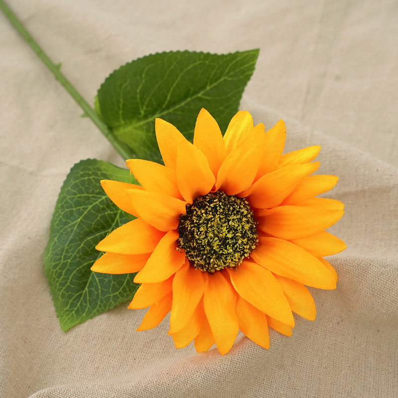 Artificial flowers, single sunflowers, artificial flowers, bouquets, wedding display Windows, stage decoration and handicrafts pic 13