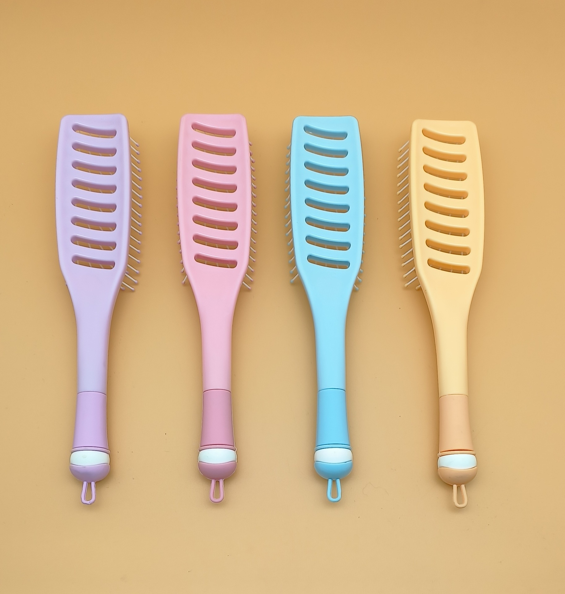 新款女生专用可爱卡通硅胶软头大方头气垫梳 蓬松造型气囊梳圆滚排骨梳 烧烤刷款式梳子详情29