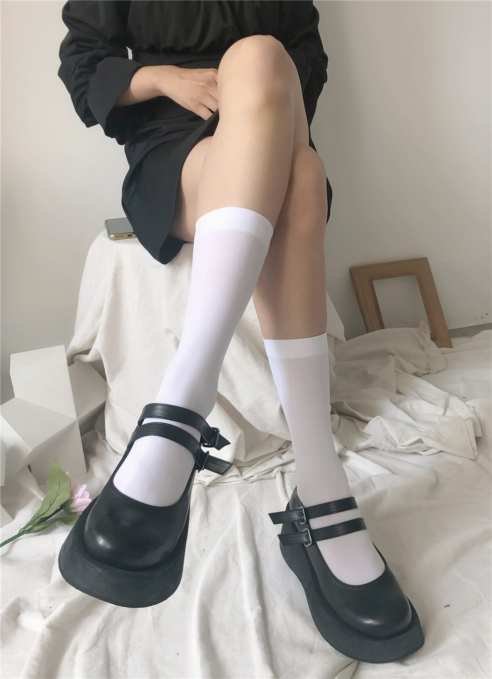 Classic and versatile jk black and white mid-calf knee-high socks that can be worn all year round, featuring non-permeable velvet calf socks pic 21