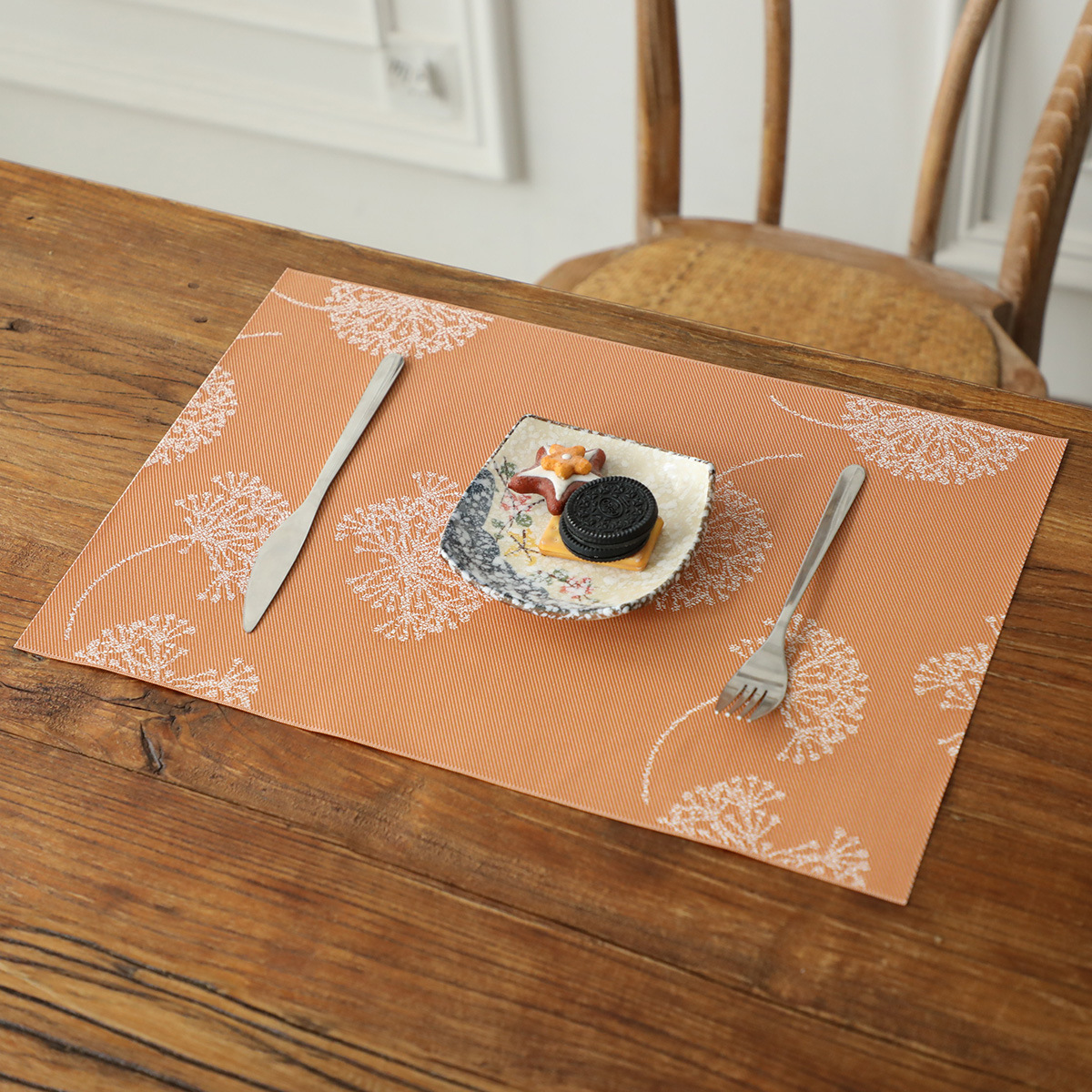 European-style placemats, heat-insulating placemats, Western-style placemats, heat-resistant and waterproof table MATS, Japanese-style PVC coasters, bowl MATS, plate MATS, tablecloths pic 4