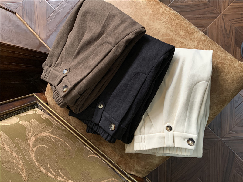 Apricot-colored woolen pants for women in the autumn and winter of 2022: loose, slimming, thickened, warm, and casual, grandma and dad pants pic 1