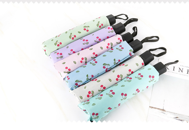 Creative folding black rubber umbrella, cute and fresh cherry three-fold sunshade umbrella, 8-bone manual sun protection and wind protection umbrella pic 3
