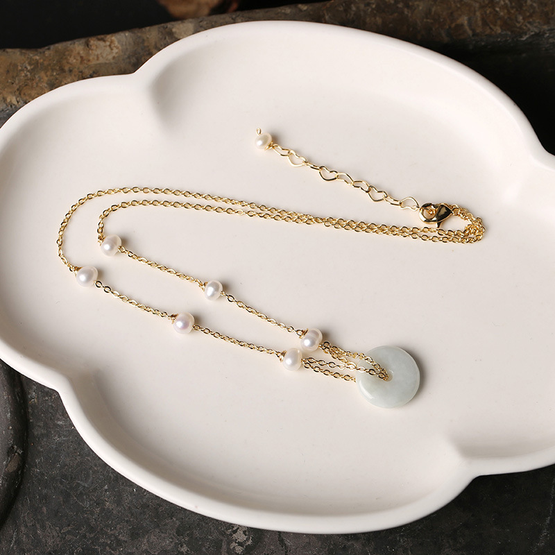 Original handcrafted 14k gold-encrusted pearl Hetian jade pendant, retro necklace, jade peace clasp, collarbone chain, elegant style pic 8