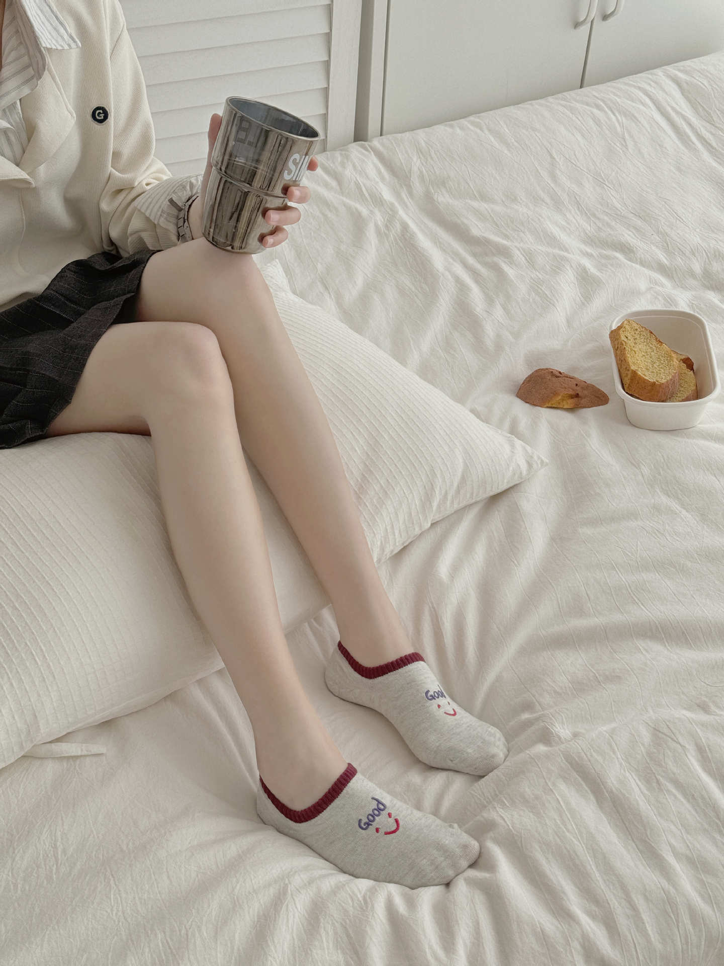 袜子女 春夏款刺绣笑脸字母精梳棉不掉跟时尚潮流ins可爱隐形船袜详情8