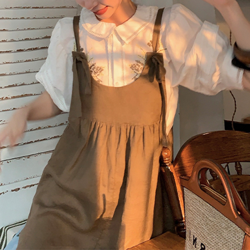 The new short-sleeved loose chiffon shirt for Spring and Summer 2022 is sweet and stylish, with floral embroidery. It can be sent by a professional for women pic 4