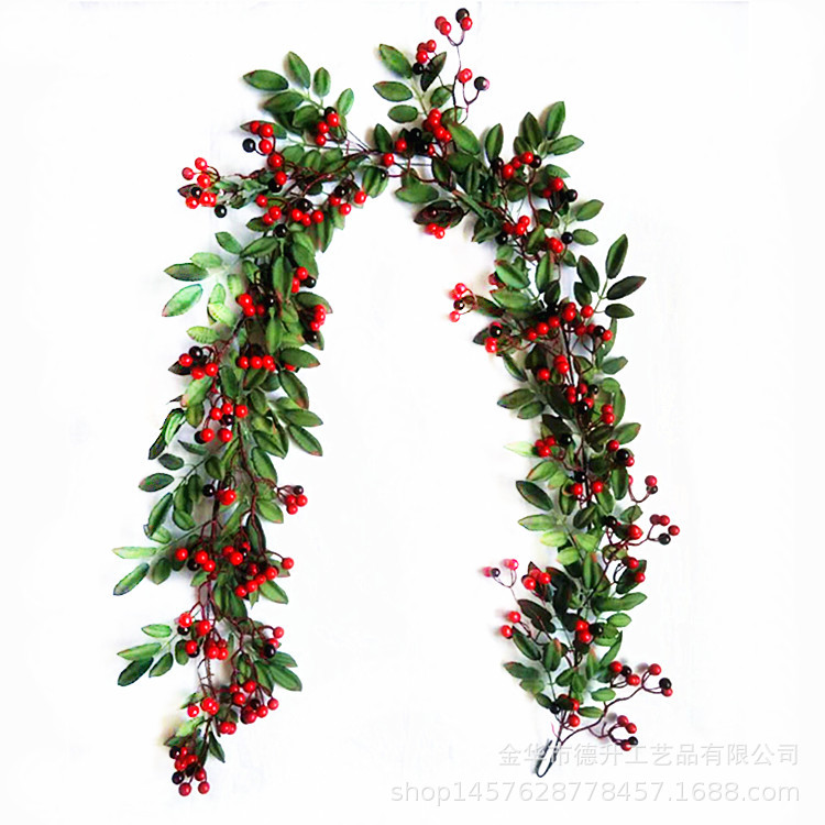 Cross-border e-commerce manufacturers supply hotel and shopping mall scene decorations, Christmas hanging ornaments, ornaments, red fruits, leaves and vines pic 3
