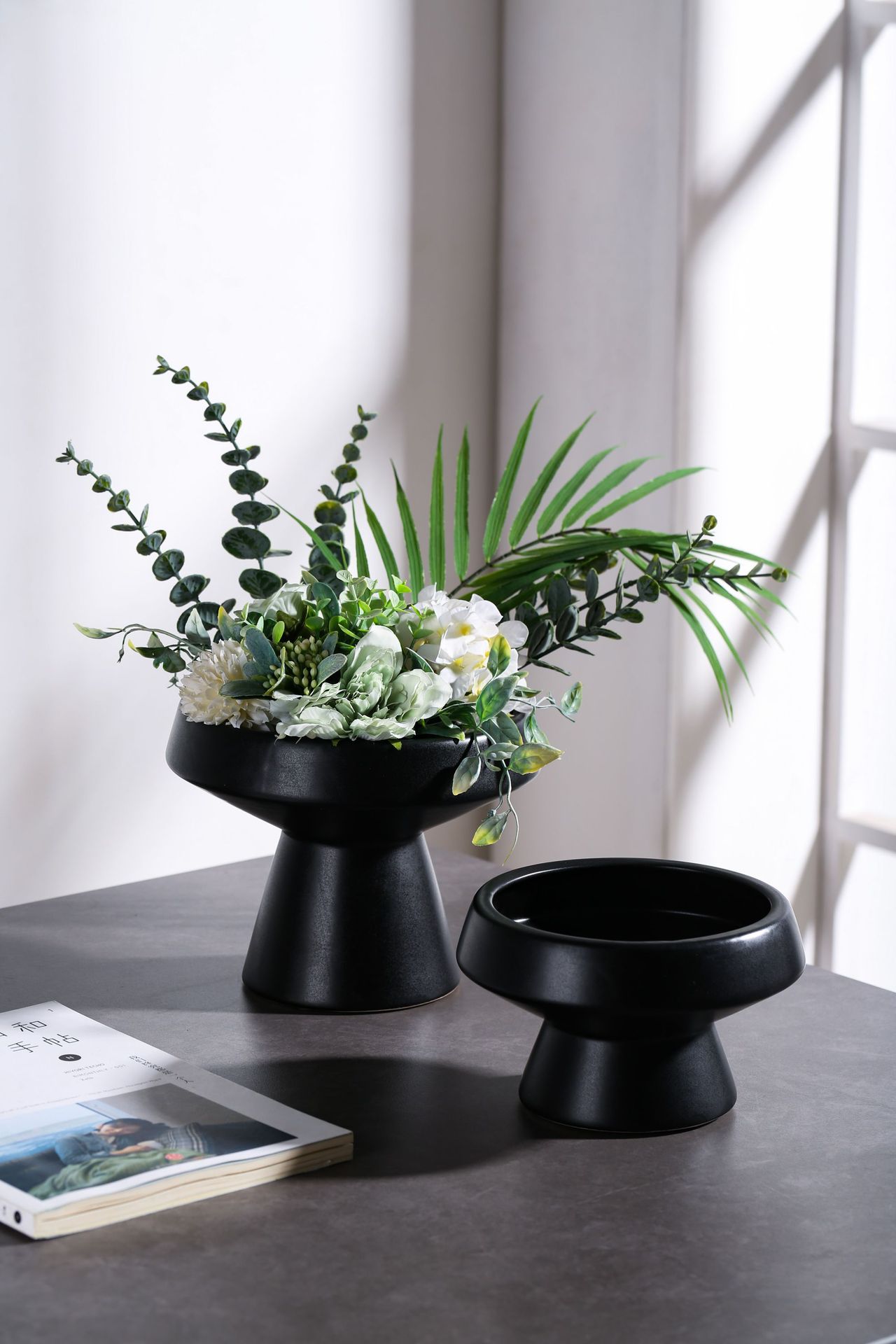 2025 Best-selling modern and simple ceramic flower pot ornaments, model room, living room, dining table, Nordic high-legged fruit plate, flower vase and soft decoration items pic 1