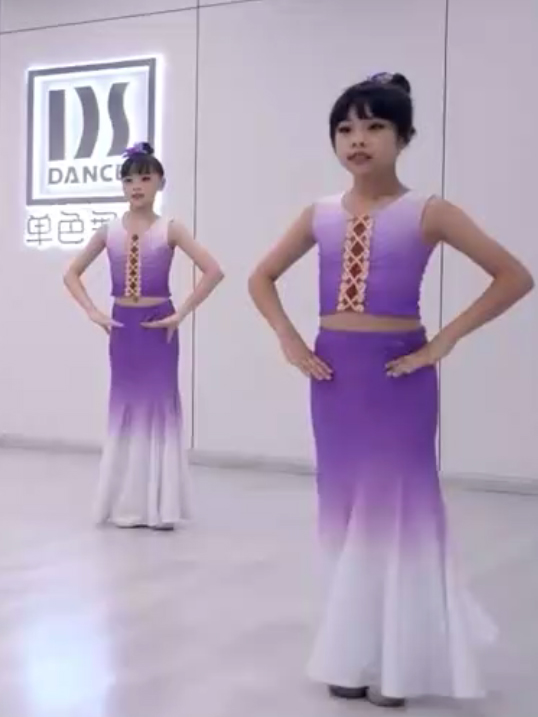 儿童傣族花儿舞蹈演出服装孔雀舞表演服艺考渐变修身鱼尾裙女童详情50