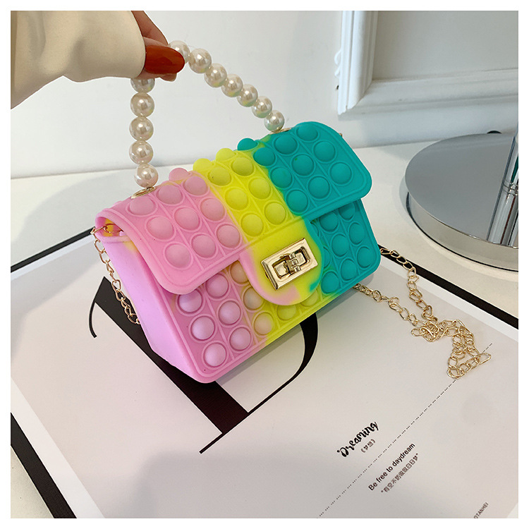 A new silicone bag for women in spring 2022, a trendy and avant-garde rat-killing pearl chain small square bag pic 61