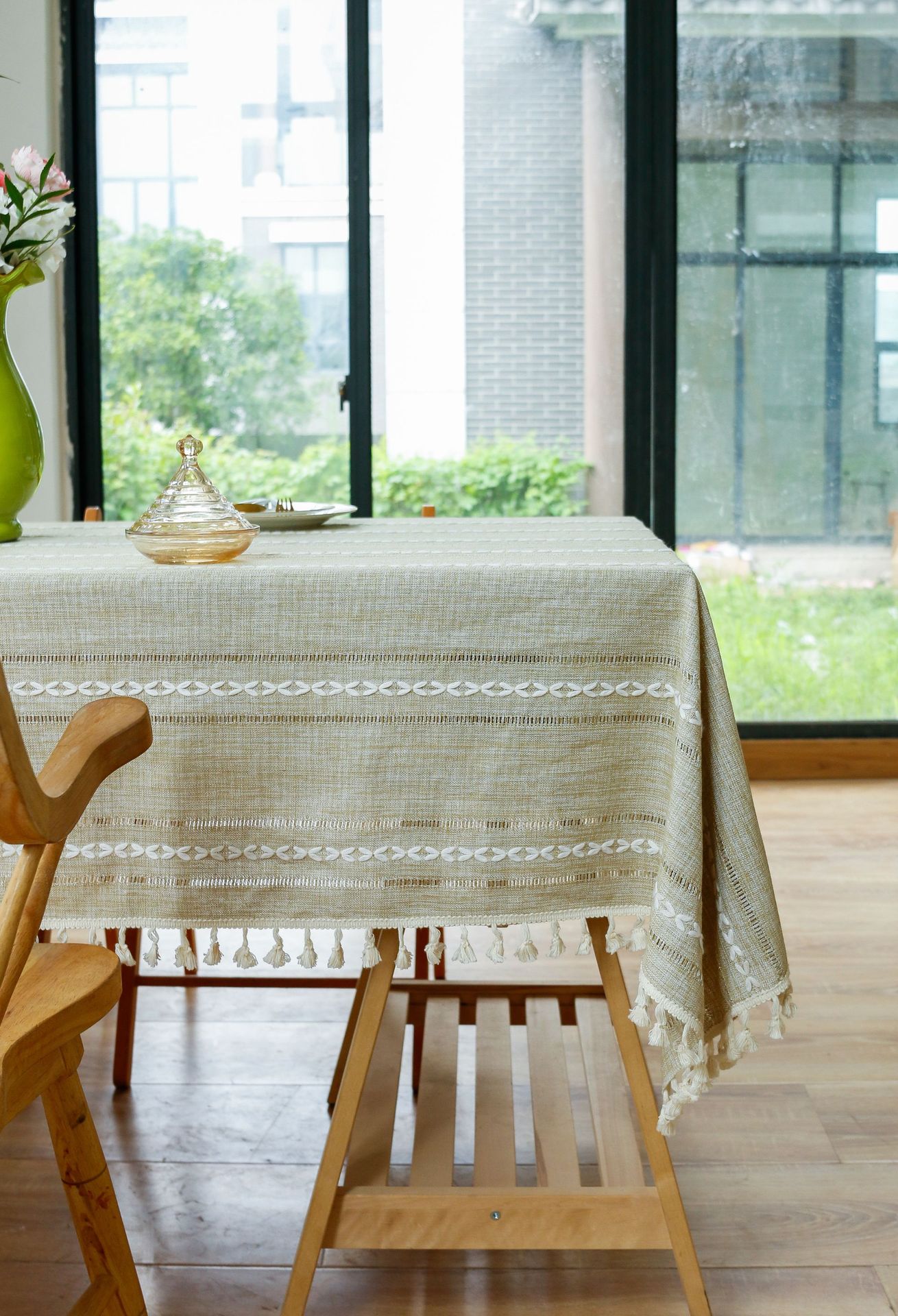 Cross-border retro country tablecloth, green hollowed-out decoration, cotton and linen tablecloth, embroidered decoration, party restaurant picnic mat pic 20