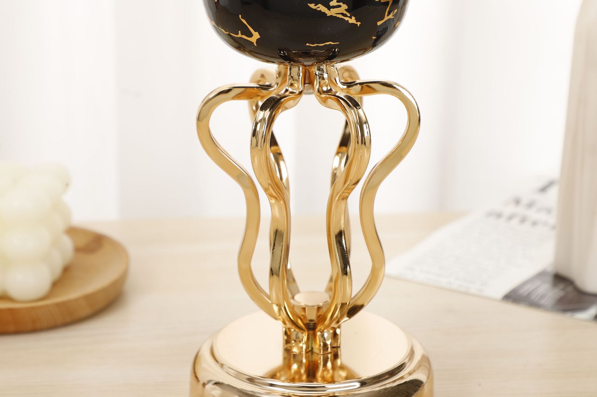 New European retro metal candlestick, creative cup-shaped metal candlestick, home and hotel candlestick decoration pic 4
