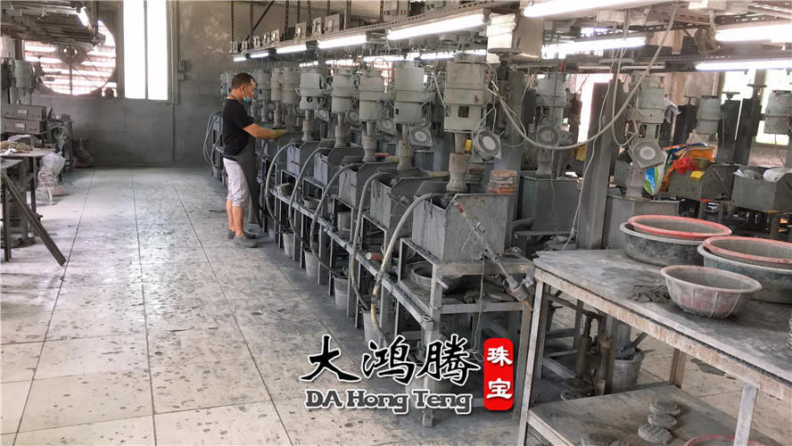 厂家直销 碧玺佛珠 石榴石多圈 草莓晶手串 月光石 水晶饰品手链详情15