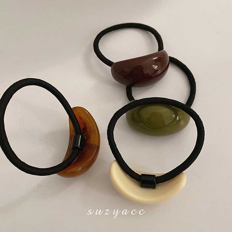 chic headband for women in Dongdaemun, South Korea, with a simple and elegant, cold style acrylic arc-shaped black leather band headband pic 10