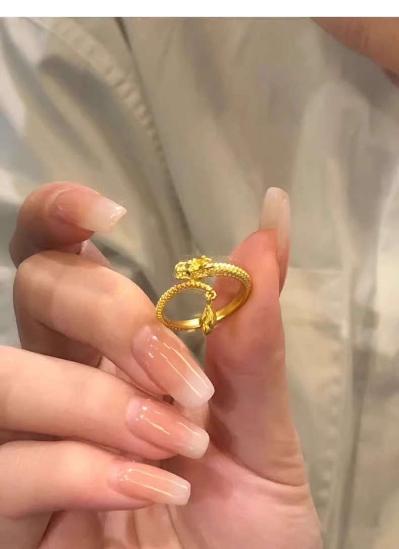 KIMOJ新款戒指2023新年款国潮风神龙摆尾戒指可调节镀真金扭转乾坤龙鳞盘龙指环详情1