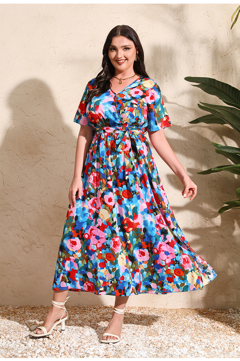 2024 Cross-border new French-style elegant plus-size dress with a V-neck, short sleeve and cinched waist, featuring a simple floral design pic 32