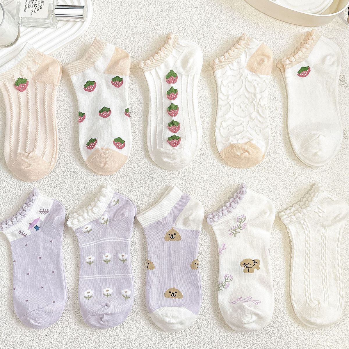 袜子地摊一件代发船袜女春夏花边短袜低腰浅口可爱少女学生袜百搭休闲潮袜一件代发详情1