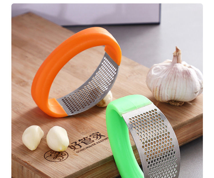 Large household ring-shaped garlic puree press, garlic mopping machine, stainless steel manual garlic paste picking tool, garlic peeling tool pic 5