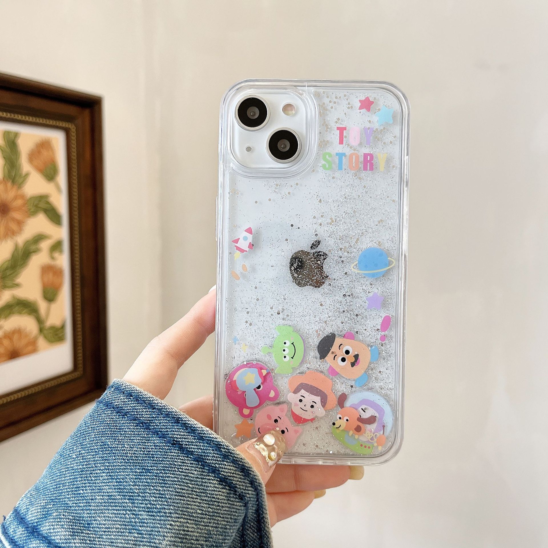 The popular cartoon is cute and fun, suitable for iPhone14pro max and iPhone 15. The phone case is 13/12 transparent with flowing sand pic 15