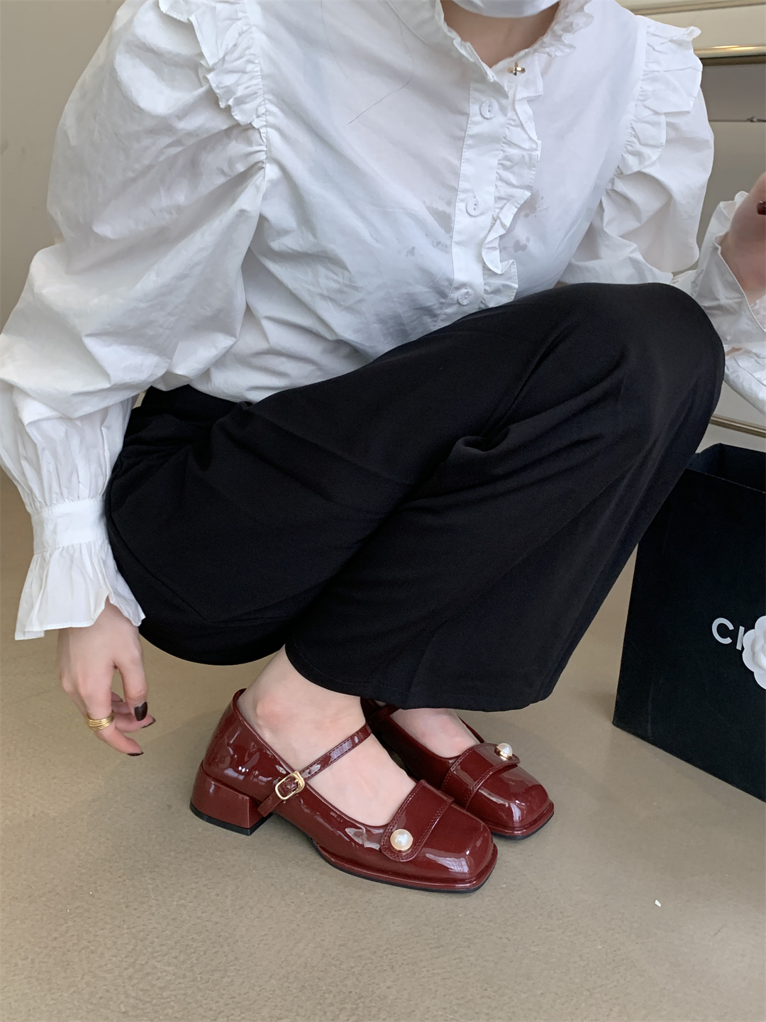 2023秋季新款时尚方头珍珠小香风纯色玛丽珍粗跟百搭时装单鞋女详情20