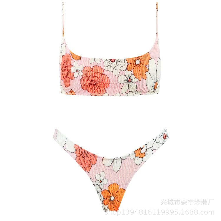 The 11-color INS triangular double-sided swimsuit with strapless and pleated designs from Europe and America has swept the new bikini style pic 26