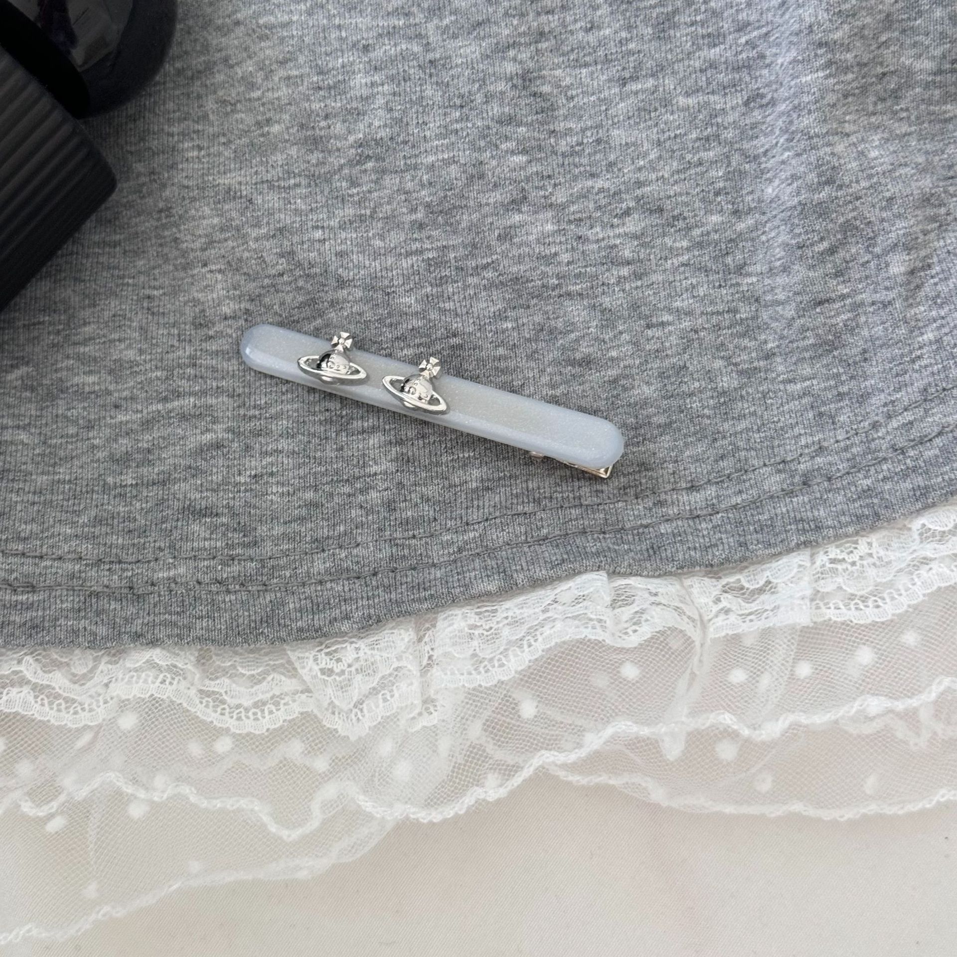 夏日甜酷雾色灰蓝合金星球土星发夹高级感时尚发饰边夹侧边刘海夹详情11