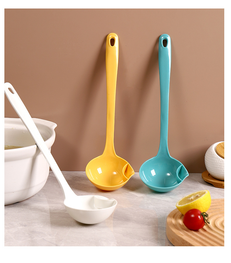 Oil strainer, a household oil-removing colander, hot pot separation spoon, tableware, long-handled oil strainer, oil-separating soup spoon pic 17