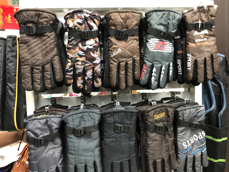 Winter thickened and fleece gloves, street stall, night market, wandering products, windproof, cycling, cold-proof and anti-slip cotton gloves pic 4