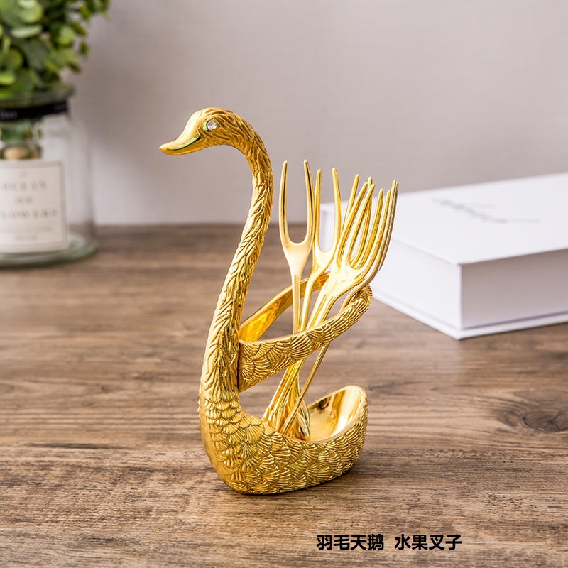 金色叉子.jpg