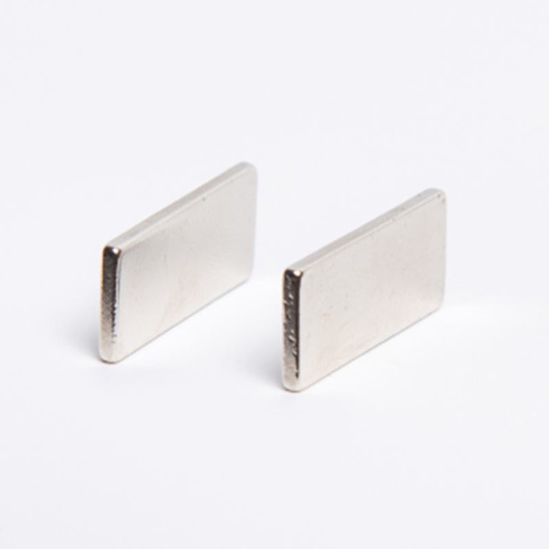 N42性能圆形7*3毫米钕铁硼 强磁磁铁 包装盒箱包磁钢 吸铁石磁铁详情8