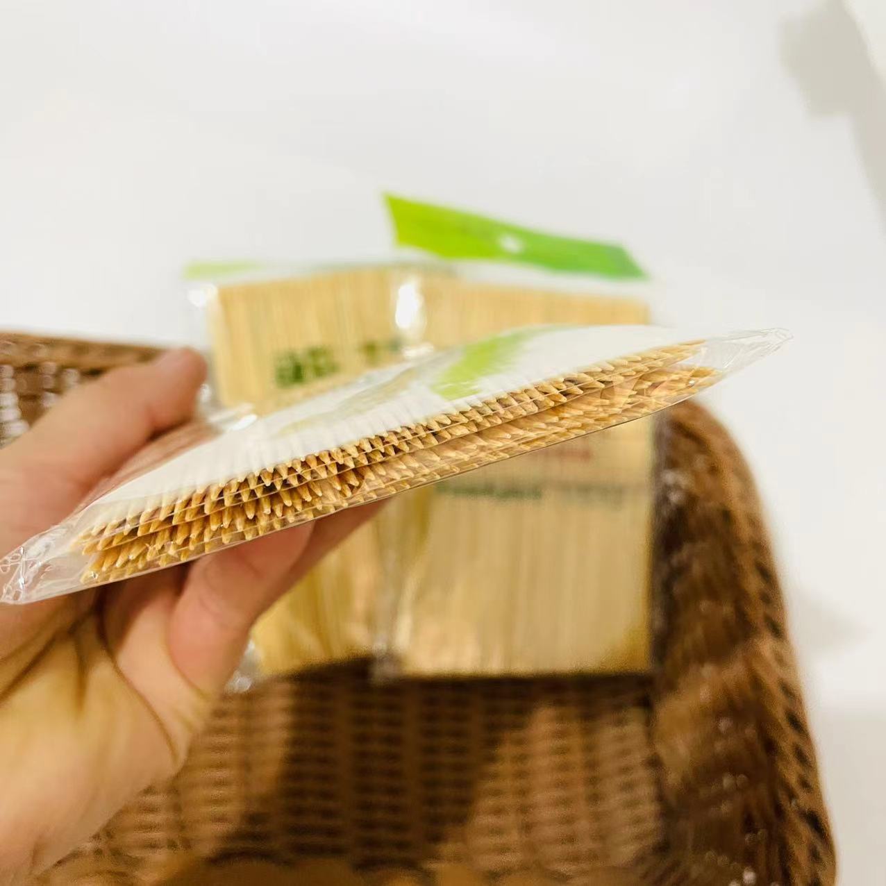 2660 Household creative disposable sharp double-headed toothpicks in a bag, portable bamboo toothpicks for hotels and restaurants pic 5