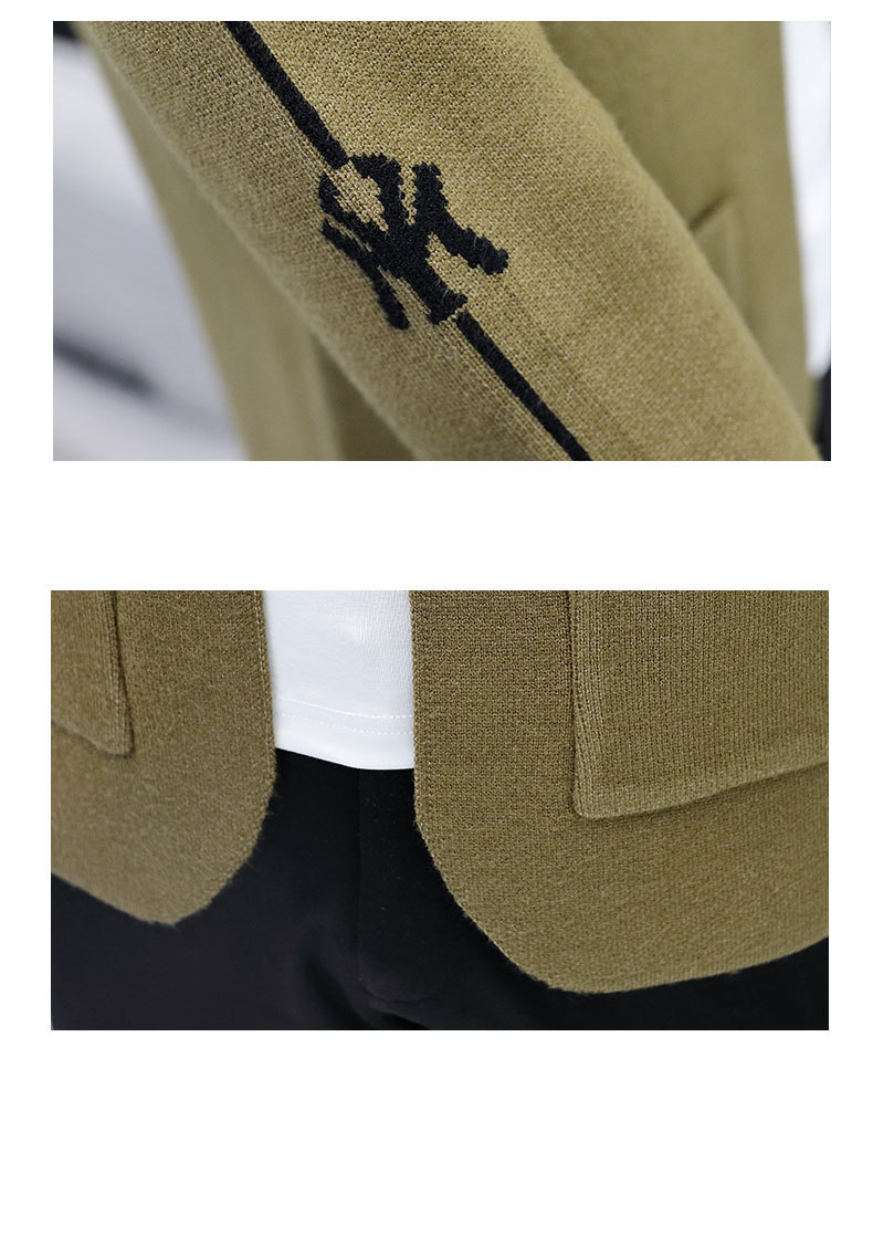 A lapel knitted cardigan for men is a trendy and versatile choice for spring and autumn. It features a personalized embroidered top and a fashionable and casual bag jacket pic 13