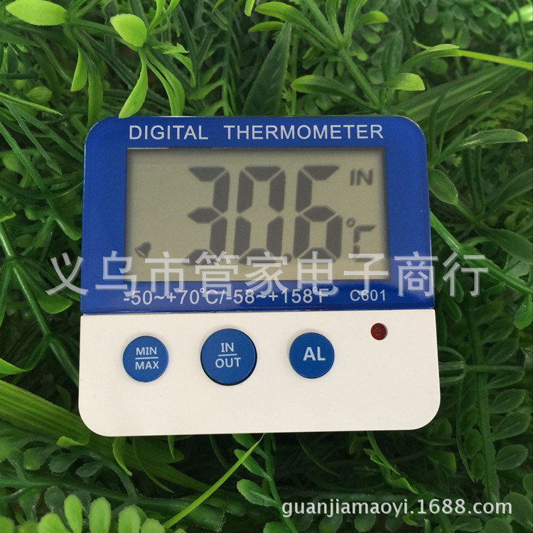 The C601 household mini thermometer and hygrometer for both indoor and outdoor use can be equipped with high and low temperature alarms and magnets pic 2