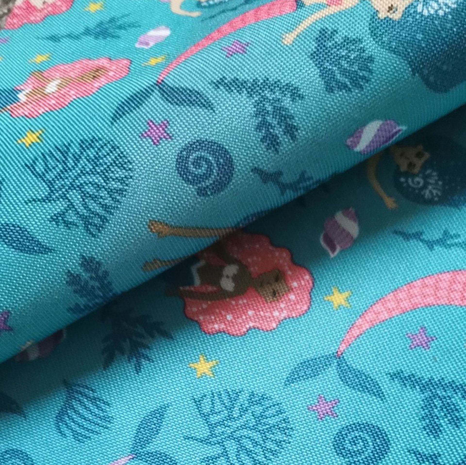 Factory direct sales of 400*300 68T PVC printed fabric for school bags, handbags, chairs and seat cushions, all polyester fabric pic 2