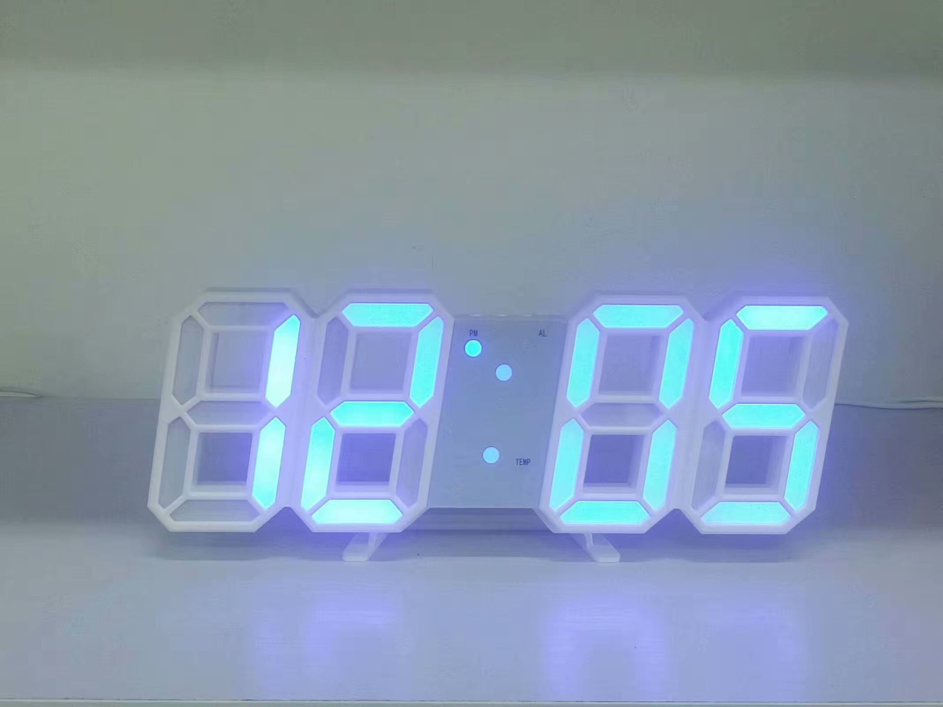 跨境办公创意3D闹钟 亚马逊爆款多功能 LED数字挂钟 声控立体详情37