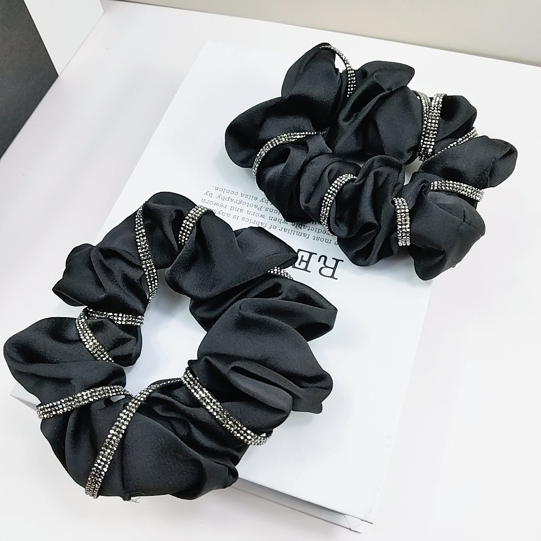 The national trend series of fashionable rhinestone hair bands, large intestine bands, headbands, high-end, simple and sophisticated black hair bands and hair accessories pic 1