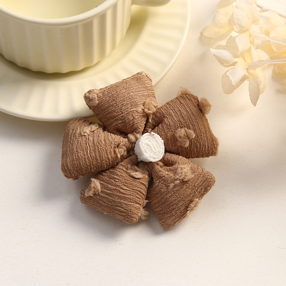 Wholesale of classic Japanese-style cotton-filled three-dimensional flower brooch accessories and accessories for clothing, bags and accessories pic 7