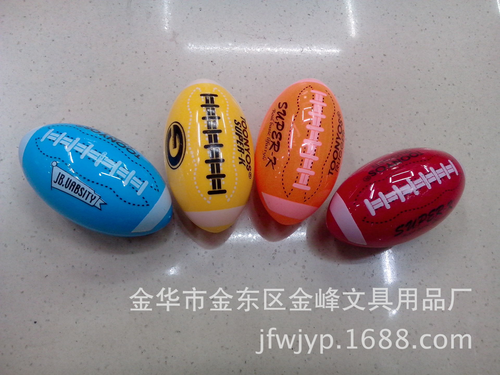 Football-shaped pencil sharpener, creative manual pencil sharpener, student office supplies pen sharpener pic 4