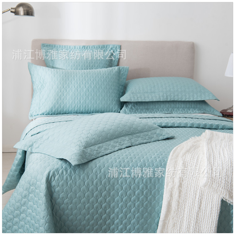 The manufacturer supplies summer quilted cotton bed sheets, pure cotton three-piece sets, skin-friendly quilted quilts and bed covers across borders, suitable for all seasons pic 25