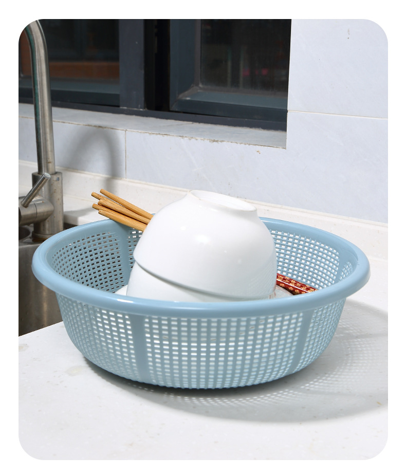 Plastic baskets, household draining blue thickened vegetable washing sieves, fruit baskets, vegetable washing baskets, strawberry basins manufacturer wholesale pic 14