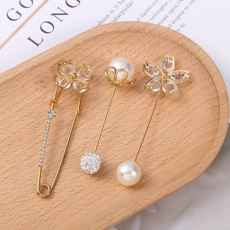 胸针女防走光珍珠插针固定衣物开衫领口别针百搭毛衣扣装饰胸针  熊猫水钻5574详情7