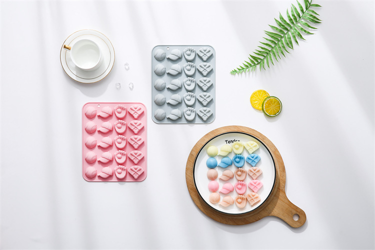 20 consecutive baseball team-themed silicone molds, ice cube grids, chocolate cake molds, wax bottle sugar molds in stock pic 6