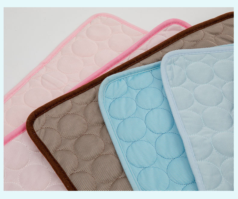 宠物冰垫夏季降温冰丝睡垫宠物沙发垫防咬狗狗冰垫夏季猫凉垫厂家详情15