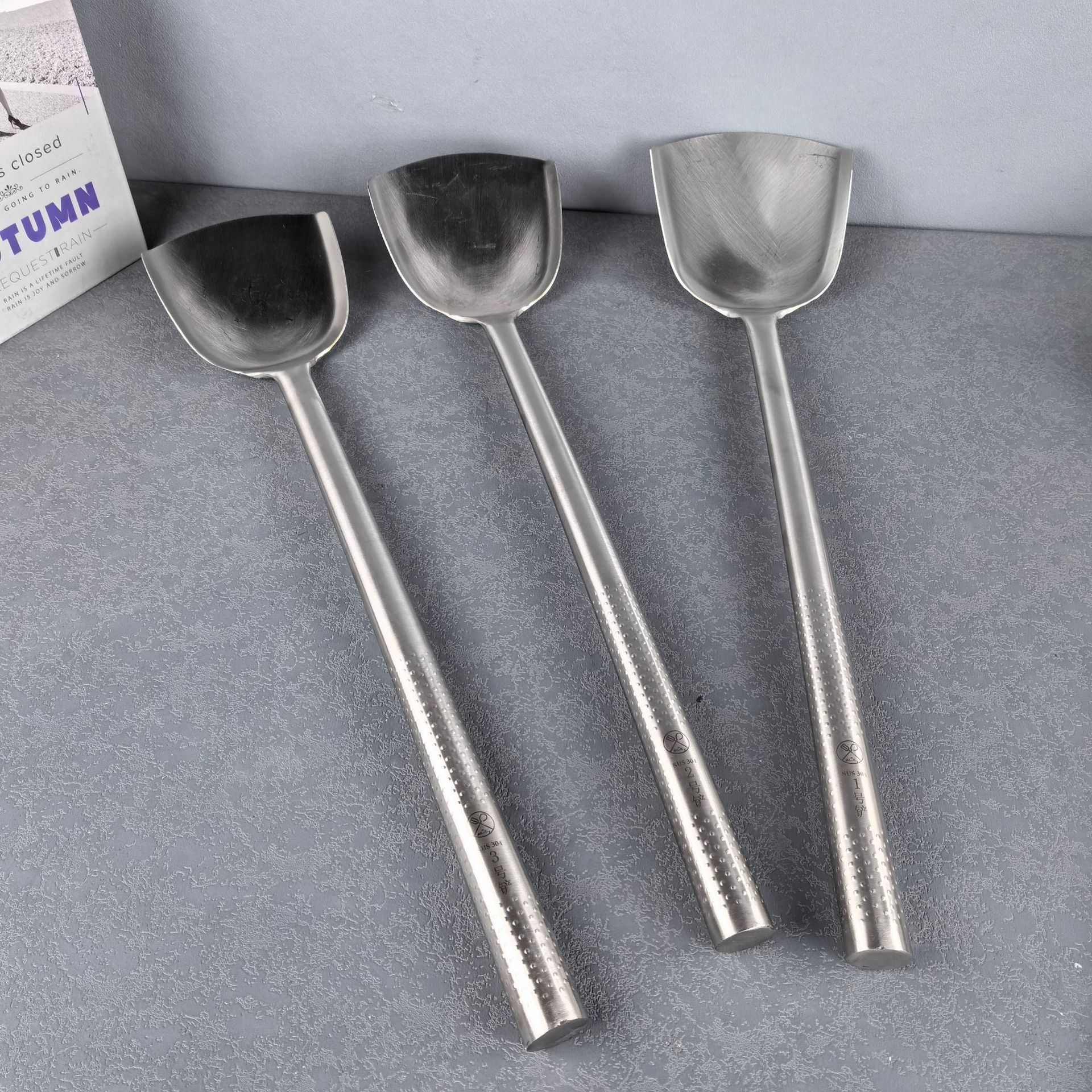 304 201不锈钢炒勺家用炒菜勺子 厨师专用马勺 长柄汤勺加厚手勺详情17