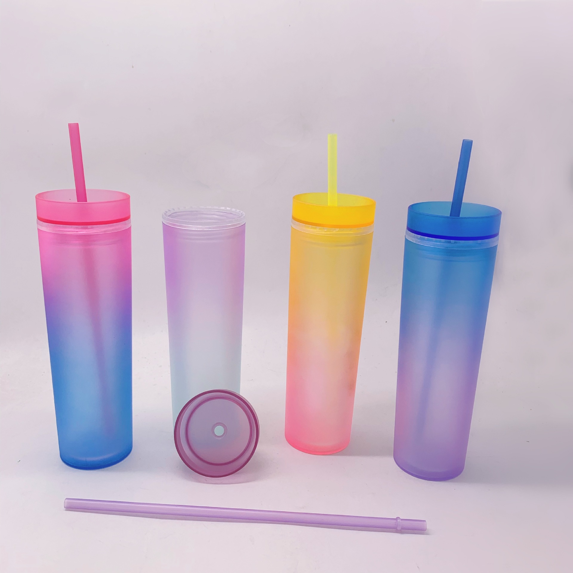 The 2022 new Amazon cross-border best-selling gradient rainbow-colored double-layer sparkling water cup is a slender plastic straw cup with a unique candle design pic 4