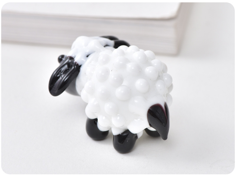 创意小绵羊动物摆饰可爱迷你山羊卡通摆件手工艺品桌面琉璃摆件详情10