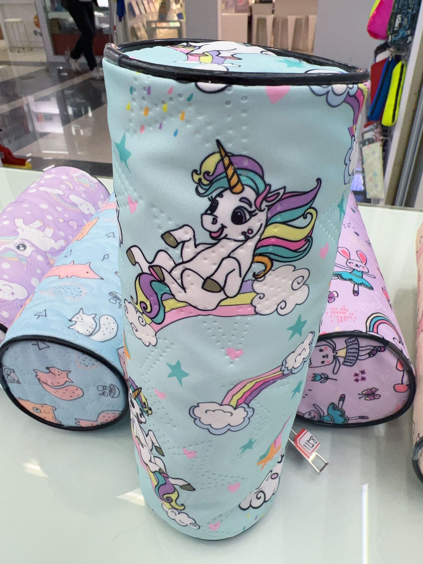 Factory direct sales of new large-capacity, simple candy-colored, Japanese-style ins pen case for primary and secondary school students pic 10