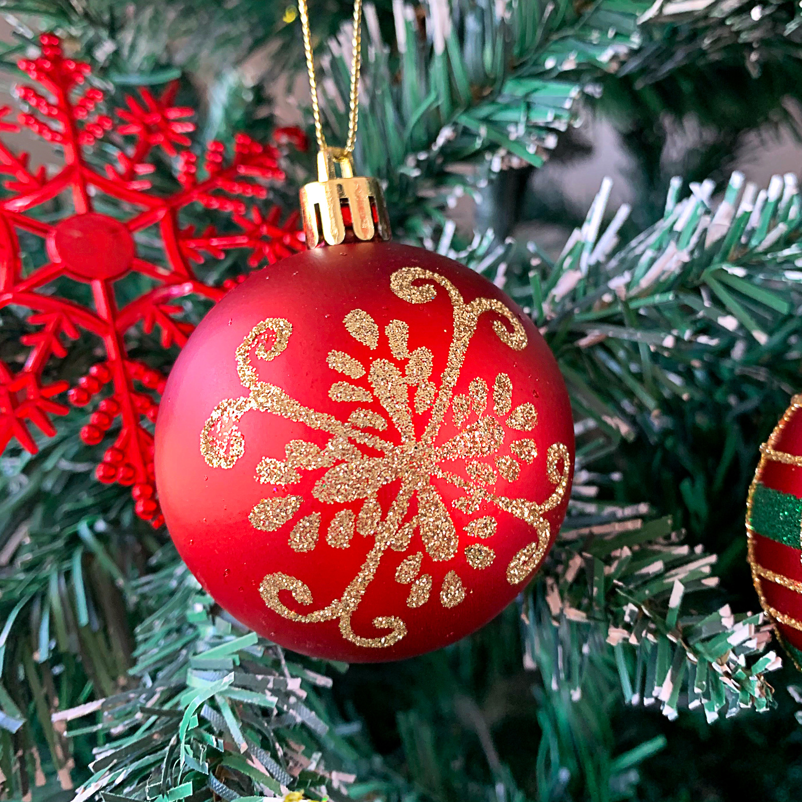 Temu/SHEIN Christmas decorations: Electroplated deer plastic balls, painted Christmas ball sets, Christmas tree pendants pic 20