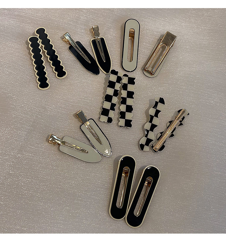 High-end style hair clips for women, summer bangs clips, duckbill clips, internet-famous seamless hair clips, side checkerboard clips, headwear pic 16