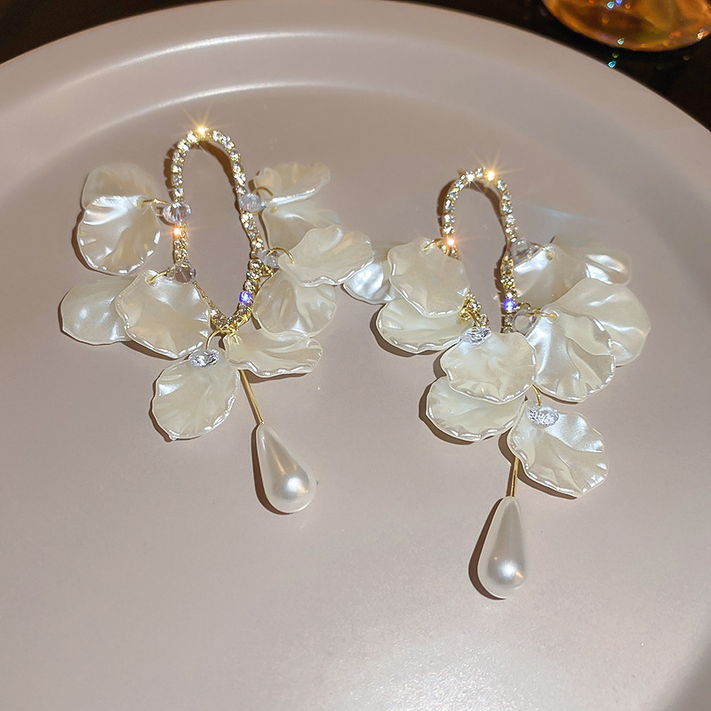 Silver needle, pearl, flower, shell, long tassel earrings, light luxury and fashionable design sense, high-end earrings wholesale pic 10
